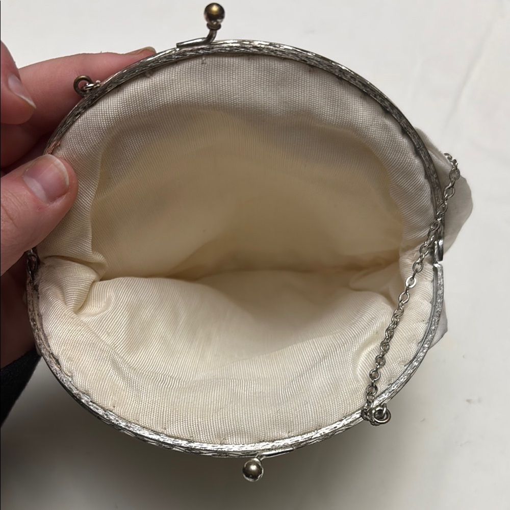 Vintage White Beaded Clutch - Picture 6 of 6